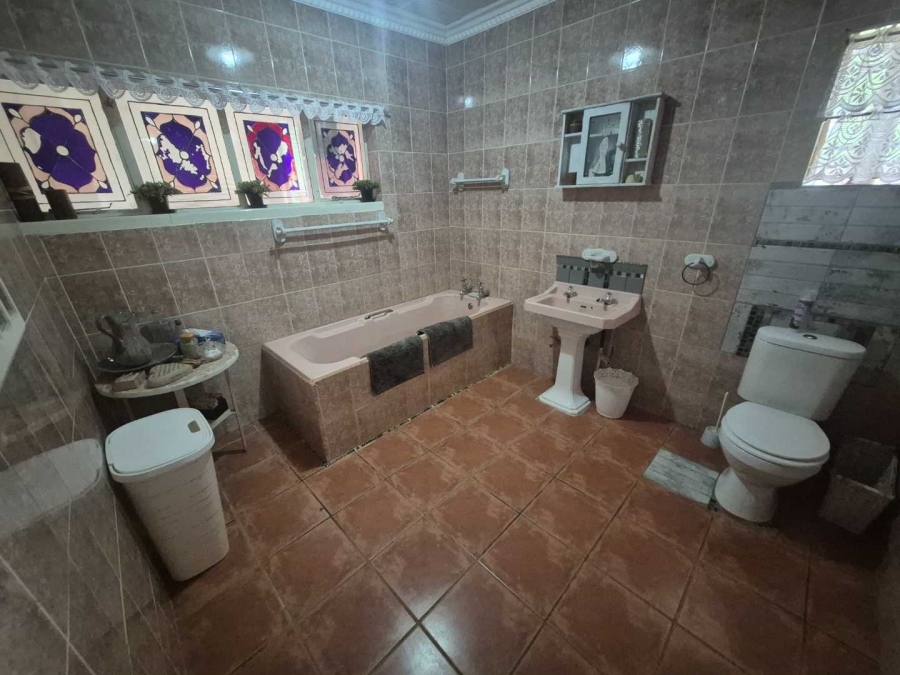 10 Bedroom Property for Sale in Mooinooi North West